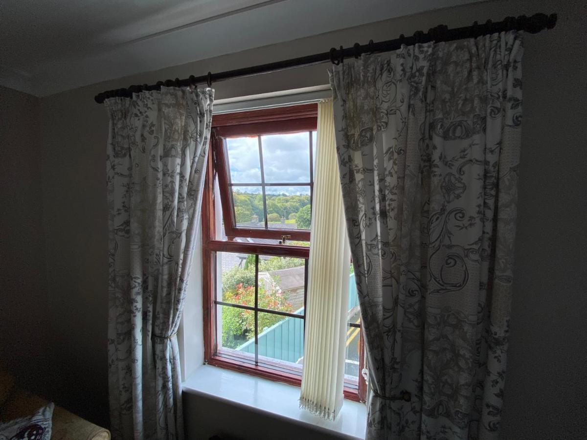 Flambards Hotel Кардиган Екстериор снимка